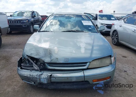 1995 Honda Accord Ex z USA, uszkodzony, nr VIN JHMCD5659SC035685